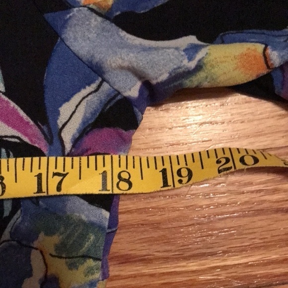 Lildy Tunic/Loungewear Beautiful watercolor Floral Black/Blue/Soft/Stetchy S/M - Picture 9 of 10